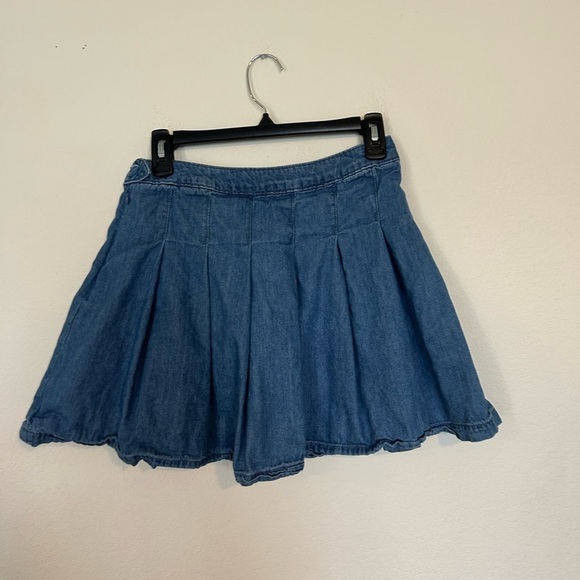 American Eagle Pleated Chambray skirt Size 4 preppy/Academia - Picture 1 of 7